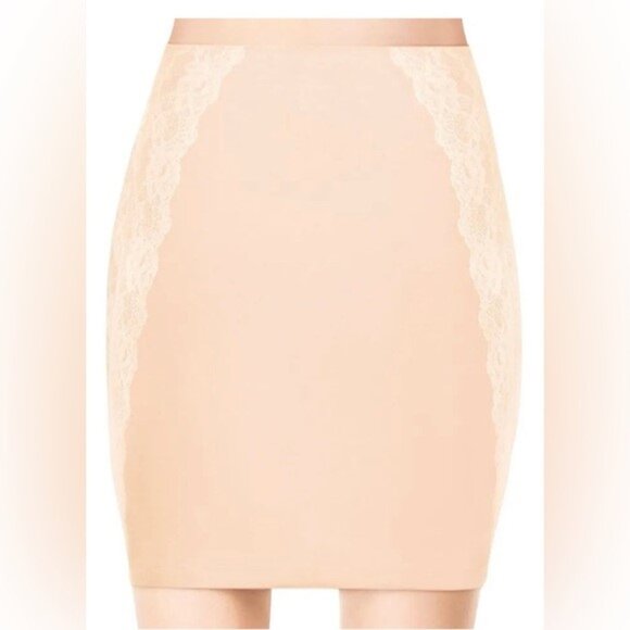 Spanx Assets Lux & Lean Slip Skirt Shapewear Medium - Picture 2 of 4